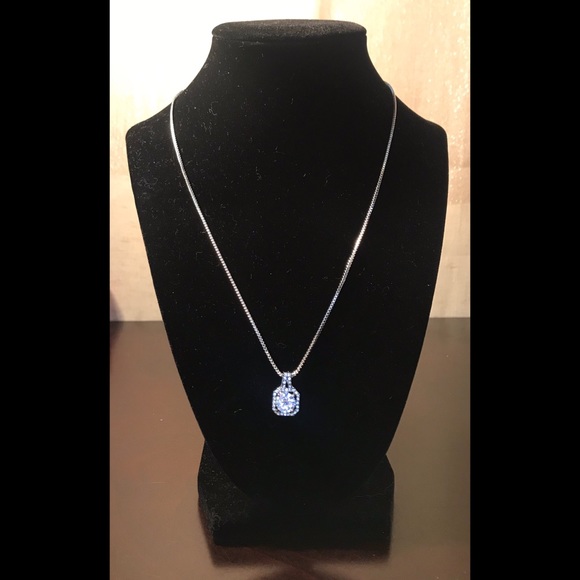 Sterling Silver CZ brilliant stone necklace - Picture 2 of 7